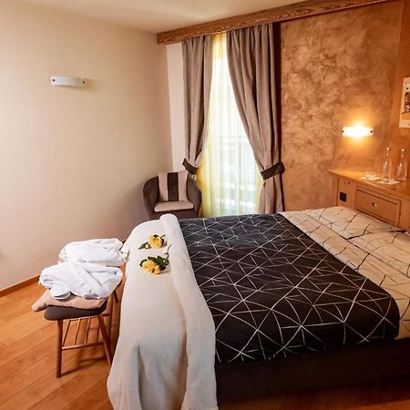 Romantic Charming Hotel Rancolin Моена Екстер'єр фото
