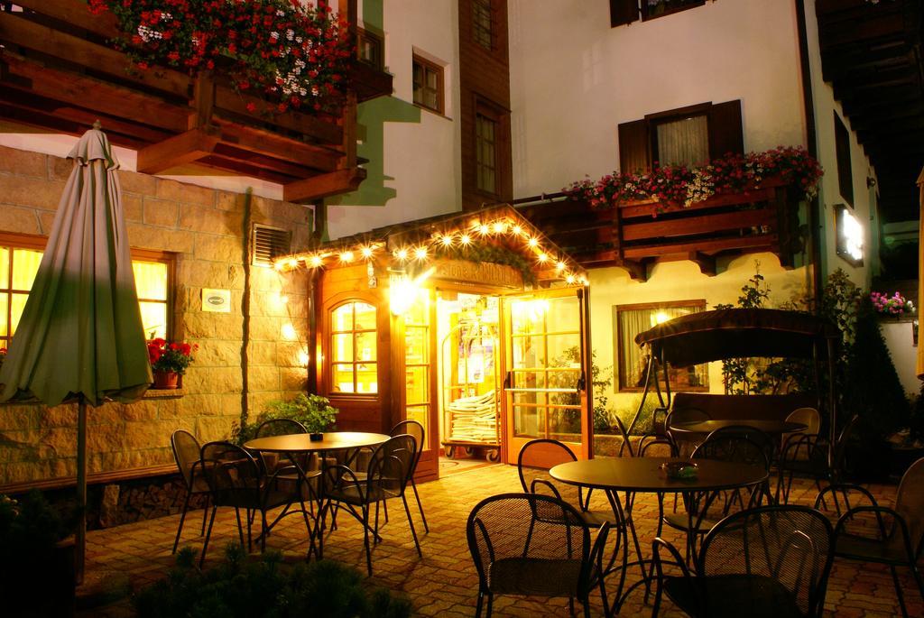 Romantic Charming Hotel Rancolin Моена Екстер'єр фото