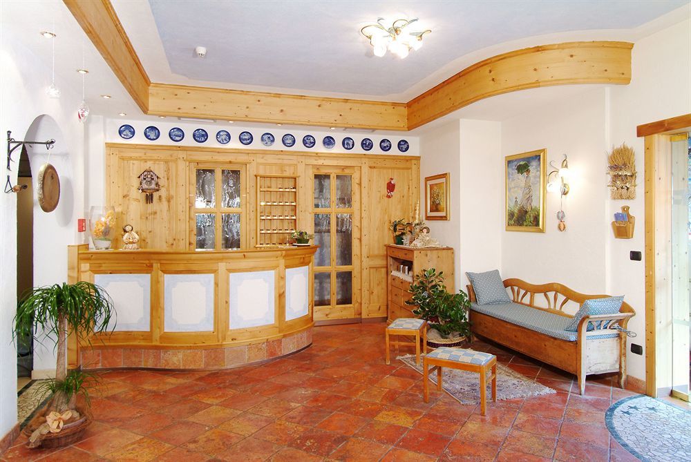 Romantic Charming Hotel Rancolin Моена Екстер'єр фото